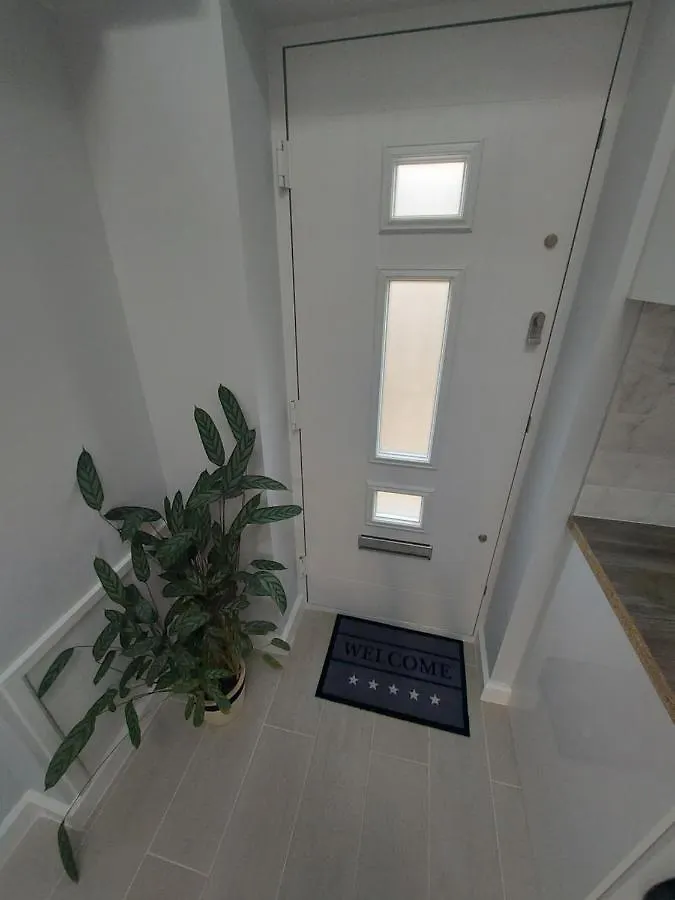 New, Stylish Studio Flat With Private Patio And Free On-Street Parking Check Out At 11Am Bournemouth United Kingdom