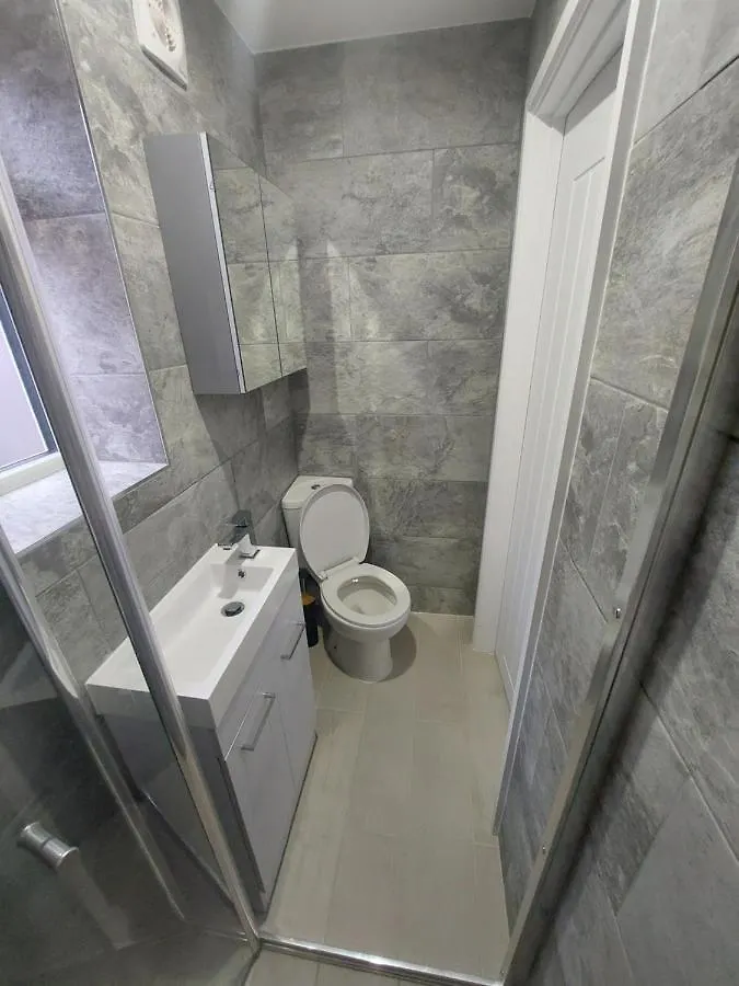 New, Stylish Studio Flat With Private Patio And Free On-Street Parking Check Out At 11Am Bournemouth Apartment