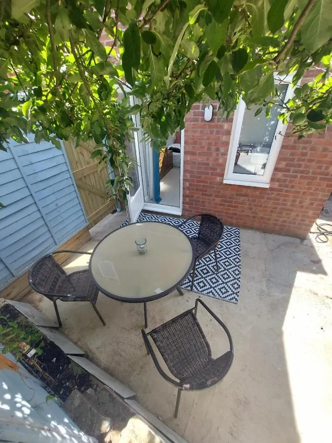 New, Stylish Studio Flat With Private Patio And Free On-Street Parking Check Out At 11Am Bournemouth Apartment